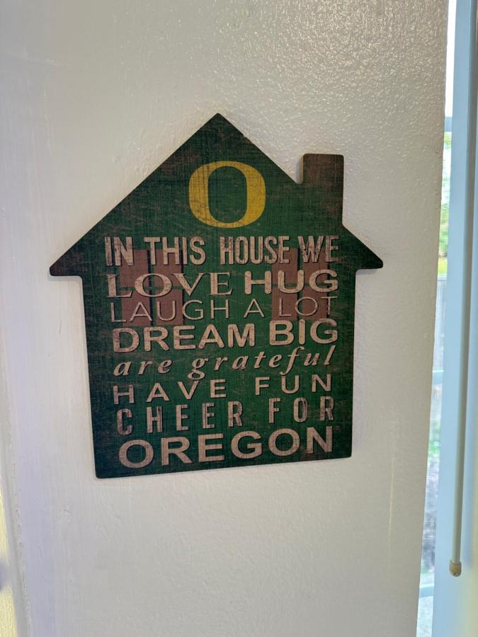 יוג'ין Retreat Near Uo, Autzen Stadium, Amazon Park מראה חיצוני תמונה